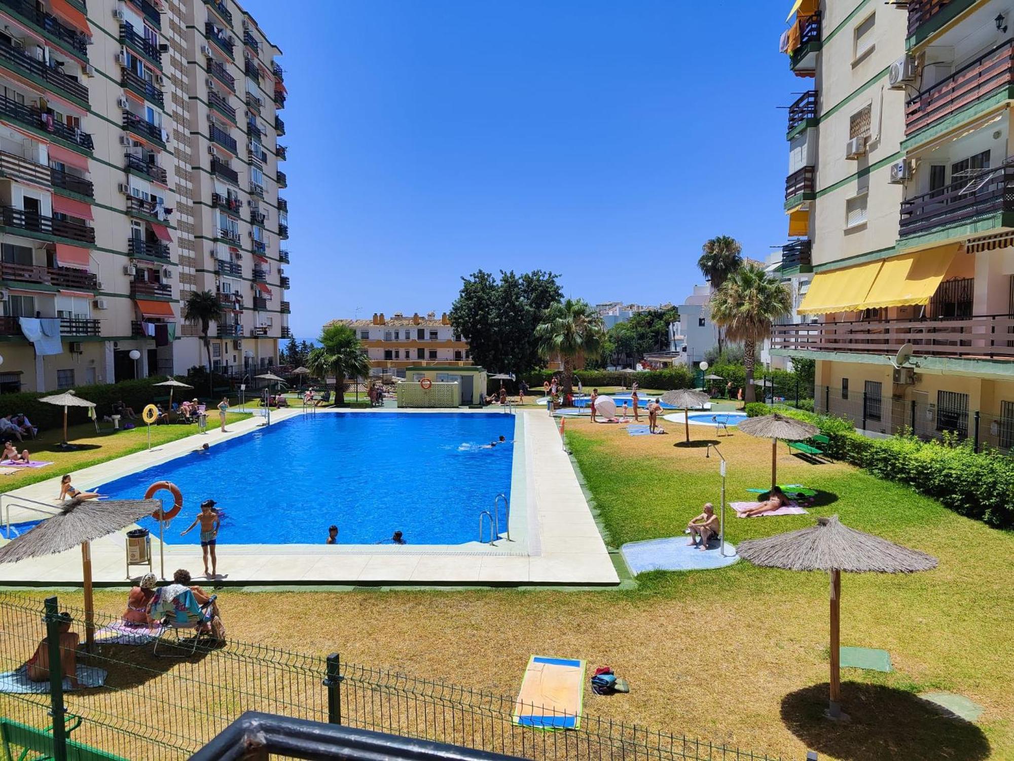 Modern Studio Naciones Lejlighed Benalmádena Eksteriør billede